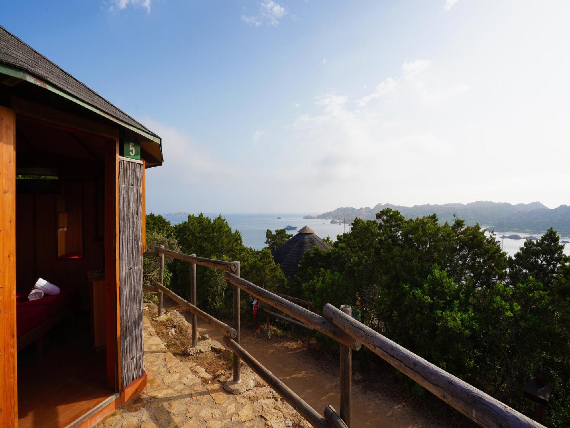 Hotel Touring Club Italiano - La Maddalena Exteriér fotografie